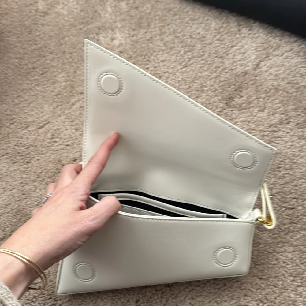 Aupen- Ivory Structured purpose Asymmetrical Shoulder Purse - Picture 5 of 7